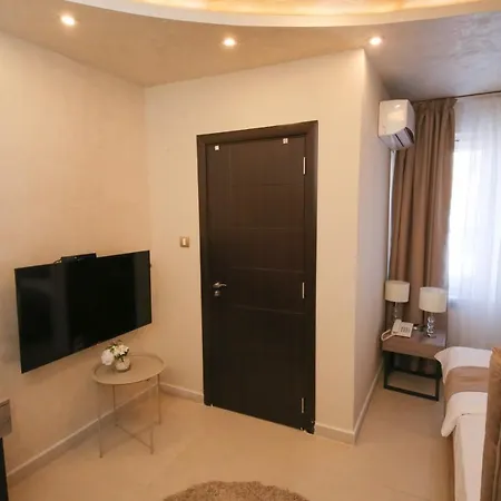 Bajadera Lux