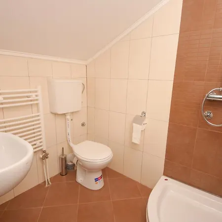 Bajadera Lux מלון 2*