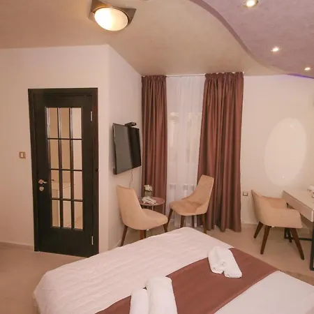 Bajadera Lux 2* Belgrade