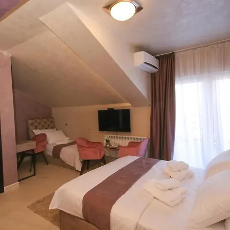 Bajadera Lux Ξενοδοχείο