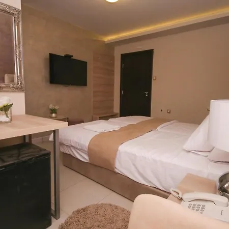 Bajadera Lux Hotel 2*