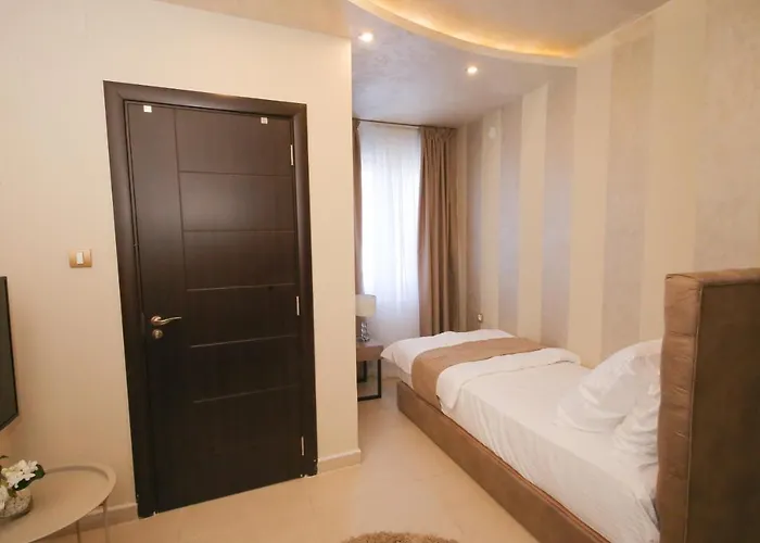 Bajadera Lux 2* Belgrade