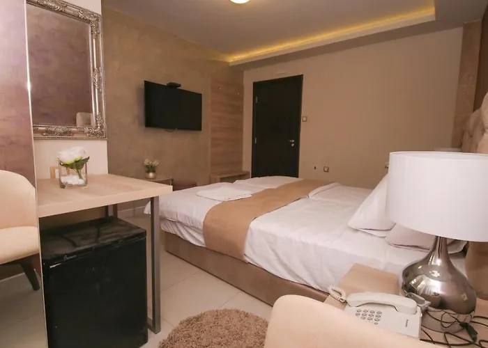 Bajadera Lux Hotel 2*